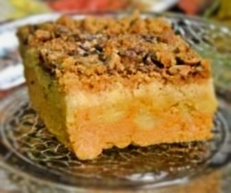 Pumpkin Pie Crunch Dump Cake