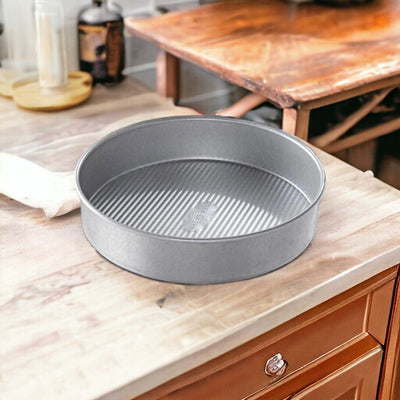 Made in the USA commercial grade Round Cake Pan 9" x 9" x 2" for home use.