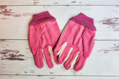 Gurly Bear Ladies Work Gloves with pink palms