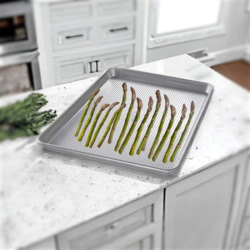 Cook and Bake like a Master Chef right in your own kitchen with bakeware available at harvestarray.com.
