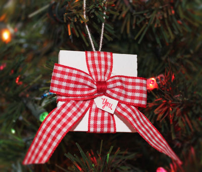 White Wooden Gift with Bow Christmas Ornament