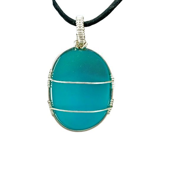 This beautiful Pendant Necklace is hand crafted in Maryland.