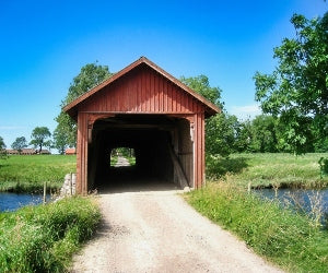 Amish Made Covered Bridge Birdhouse looks just like the real covered bridges