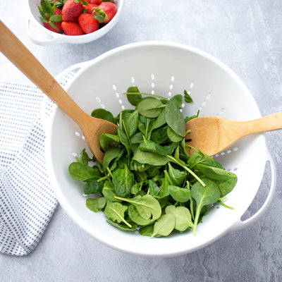 Rada Large 5 Qt. Colander is easy to use to wash all your vegetables.
