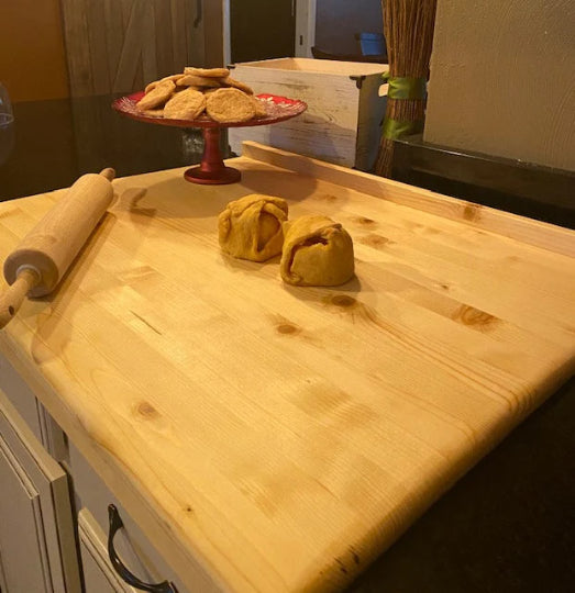 Roll out Pastry or pasta dough on this solid wood  board.